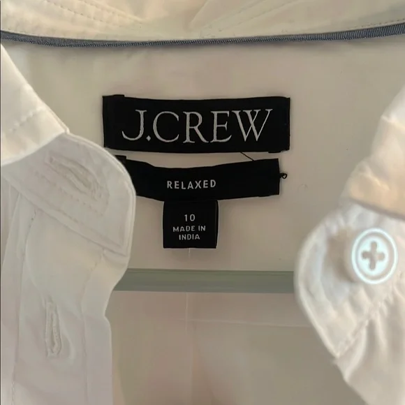 J Crew woman’s button-down White Shirt - Picture 2 of 5